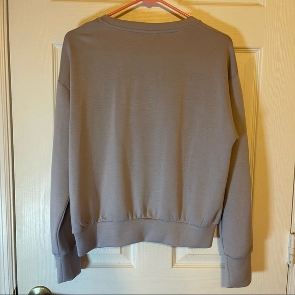 Lace up Sweater - Picture 3 of 3